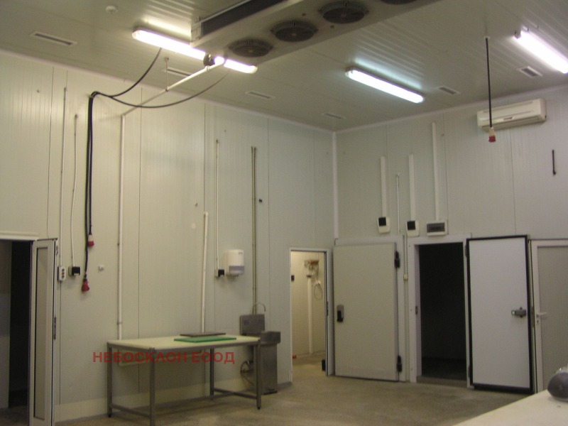 Продава ПРОМ. ПОМЕЩЕНИЕ, гр. София, Илиянци, снимка 2 - Производствени сгради - 52637156