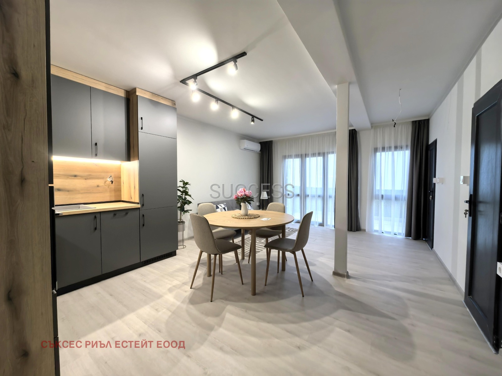 Продава КЪЩА, гр. Варна, м-т Фичоза, снимка 3 - Къщи - 53452515