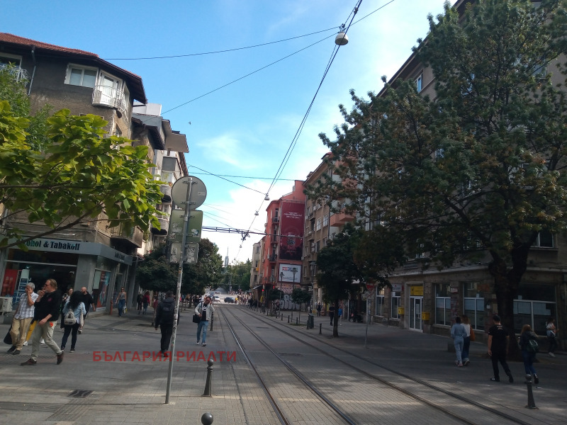 Продава  3-стаен, град София, Център •  370 000 EUR • ID 34578739 — holmes.bg - [1] 