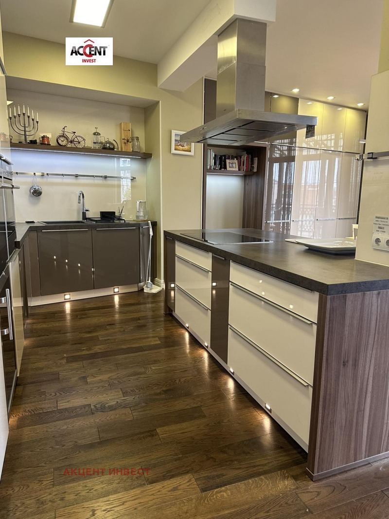 Продава МНОГОСТАЕН, гр. Варна, Бриз, снимка 6 - Апартаменти - 53190027