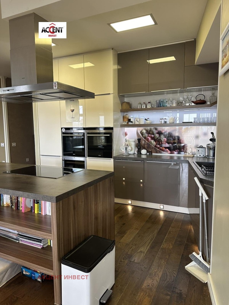 Продава МНОГОСТАЕН, гр. Варна, Бриз, снимка 5 - Апартаменти - 53190027