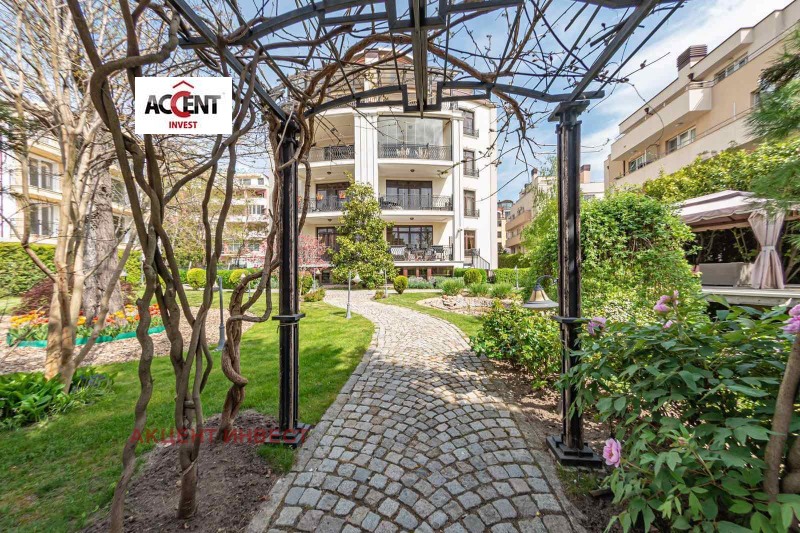 Продава МНОГОСТАЕН, гр. Варна, Бриз