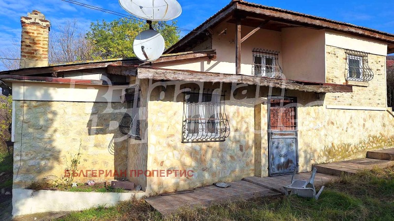 Продава КЪЩА, гр. Девня, област Варна, снимка 1 - Къщи - 48204079