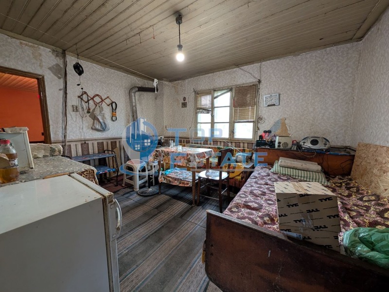 Продава КЪЩА, с. Мерданя, област Велико Търново, снимка 5 - Къщи - 52304394