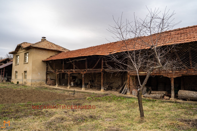 Продава КЪЩА, с. Агатово, област Габрово, снимка 2 - Къщи - 54081410