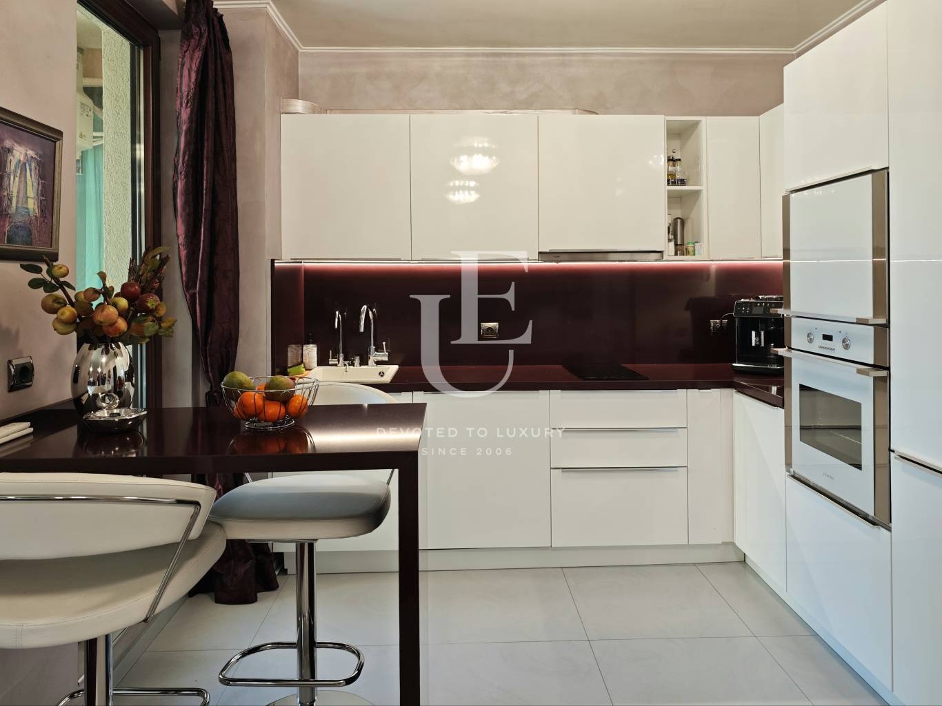 Продава 3-СТАЕН, гр. София, Гоце Делчев, снимка 2 - Апартаменти - 54105627