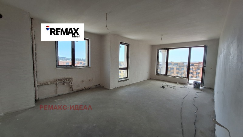 Продава 3-СТАЕН, град Варна, к.к. Св.Св. Константин и Елена • 240000 € • 52547999 — Holmes.bg