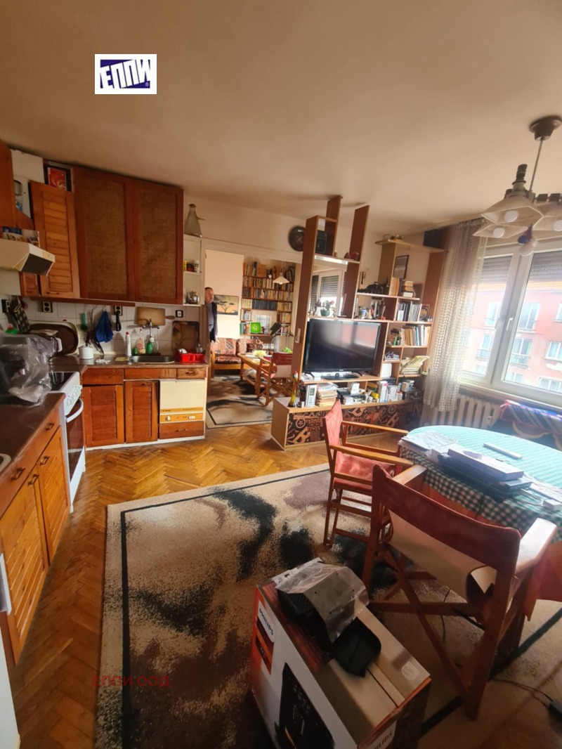 Продава 3-СТАЕН, гр. София, Център, снимка 3 - Апартаменти - 52536055