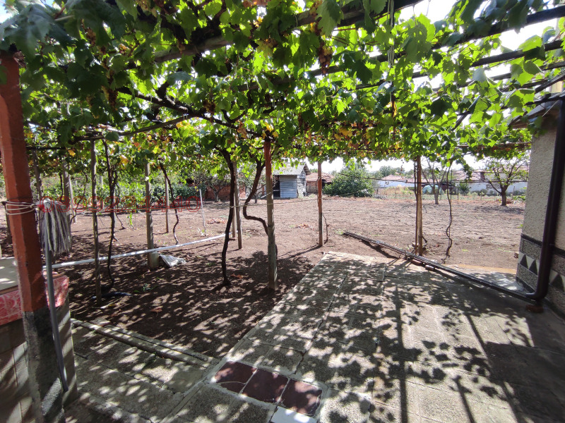 Продава КЪЩА, област Пловдив, с. Татарево • 105555 лв. / 53969.41 € • 78142408 1