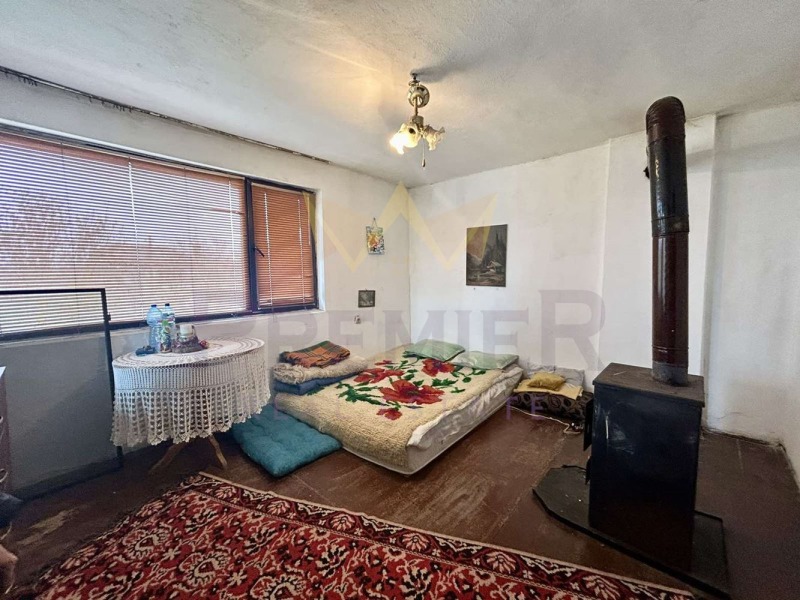 Продава КЪЩА, с. Безводица, област Добрич, снимка 9 - Къщи - 53009048