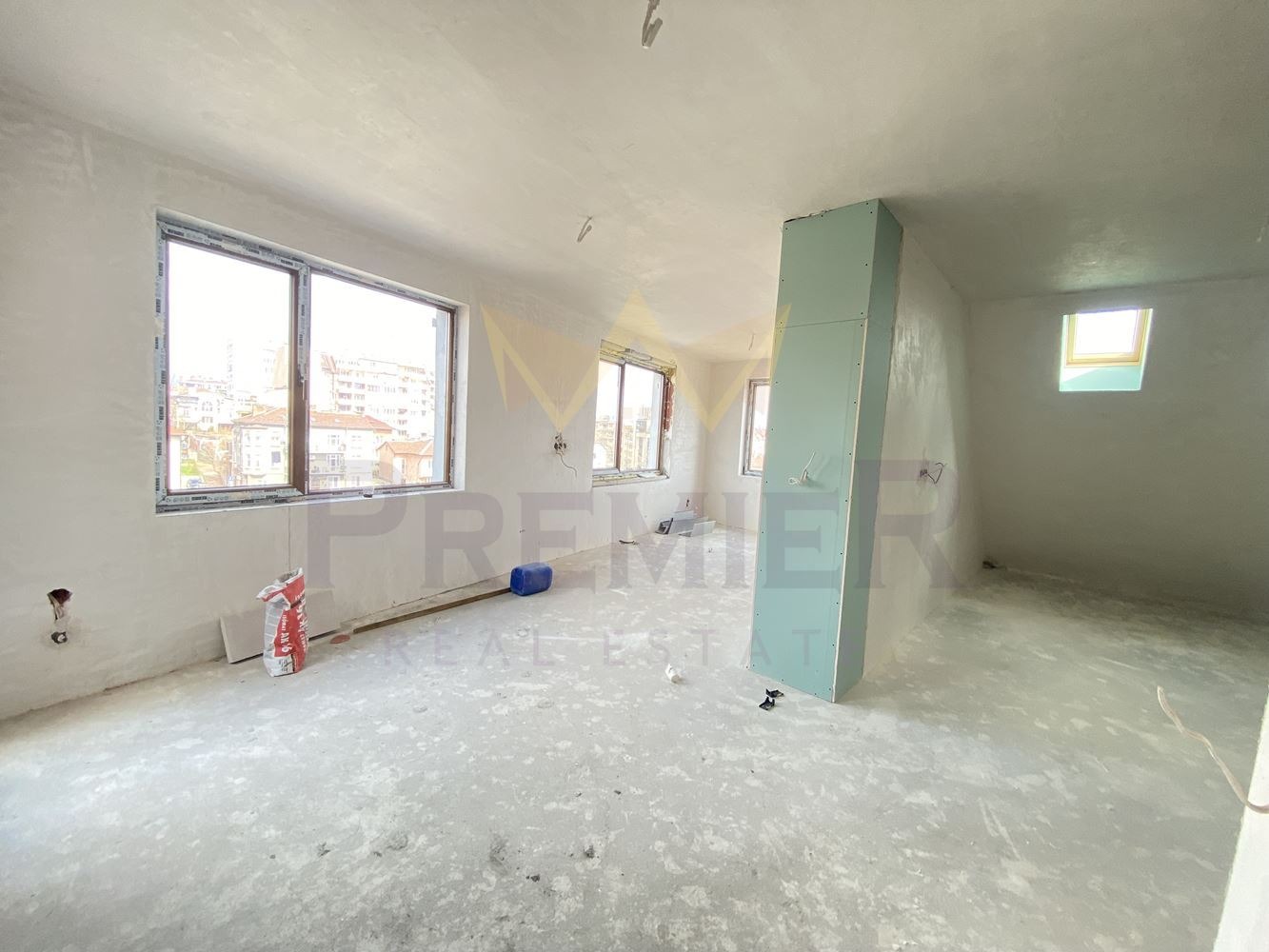 Продава 3-СТАЕН, гр. София, Банишора, снимка 3 - Апартаменти - 55269389