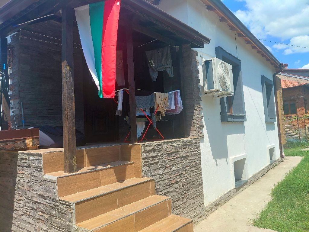 Продава КЪЩА, с. Долистово, област Кюстендил, снимка 9 - Къщи - 54689375