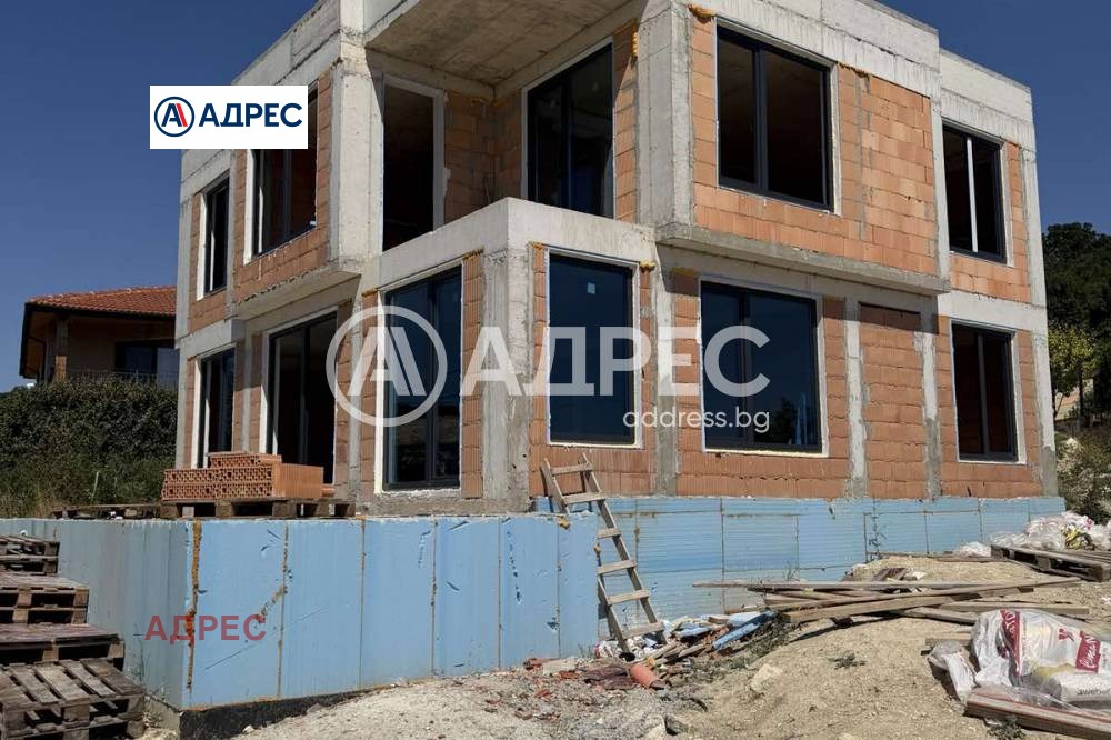 Продава КЪЩА, гр. Варна, м-т Ален мак