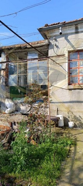 Продава КЪЩА, с. Страцин, област Бургас, снимка 2 - Къщи - 54688429