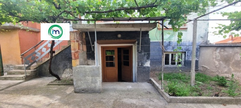 Продава КЪЩА, с. Варвара, област Пазарджик, снимка 1 - Къщи - 46056079