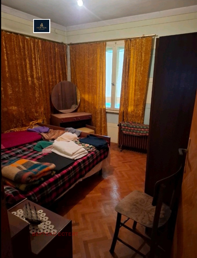 Продава КЪЩА, гр. Габрово, Център, снимка 2 - Къщи - 52856980