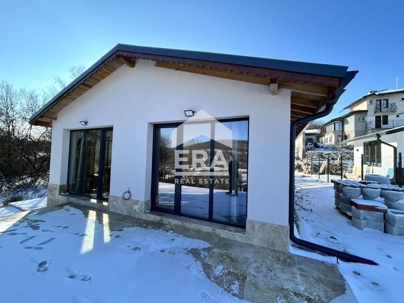 Продава КЪЩА, с. Долище, област Варна, снимка 2 - Къщи - 53415837