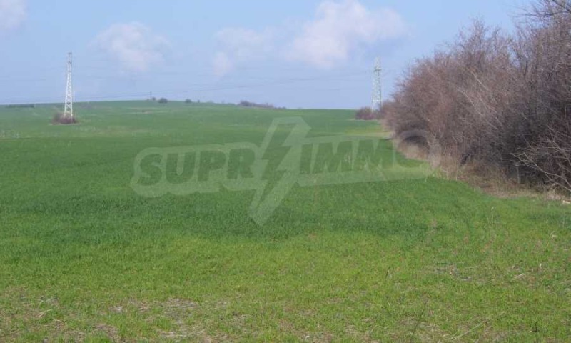 Продава ПАРЦЕЛ, гр. Велико Търново, Промишлена зона - Запад, снимка 2 - Парцели - 53154319