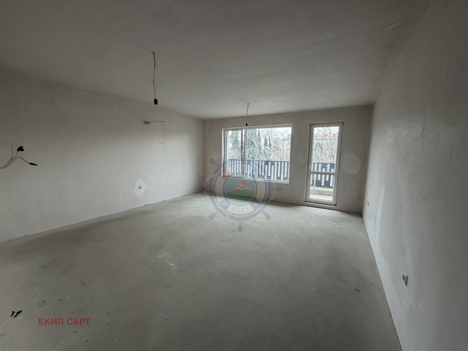 Продава 3-СТАЕН, гр. Варна, Централна поща