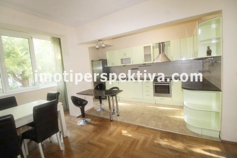 De vânzare  2 dormitoare Plovdiv , Țentâr , 85 mp | 63757664