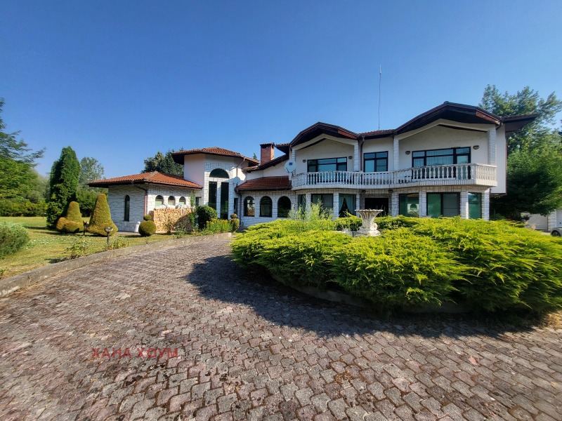 Продава  Къща област Ловеч , гр. Троян , 661 кв.м | 54215256