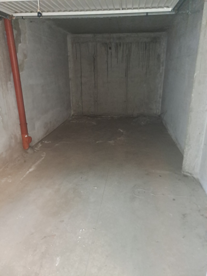 Til salg  Garage Sofia , Hladilnika , 18 kvm | 93760501 - billede [5]