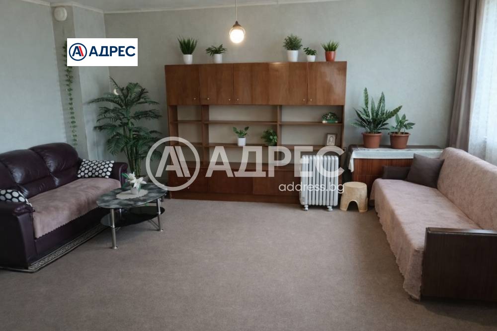 Продава 3-СТАЕН, гр. Разград, Освобождение, снимка 2 - Апартаменти - 54226703