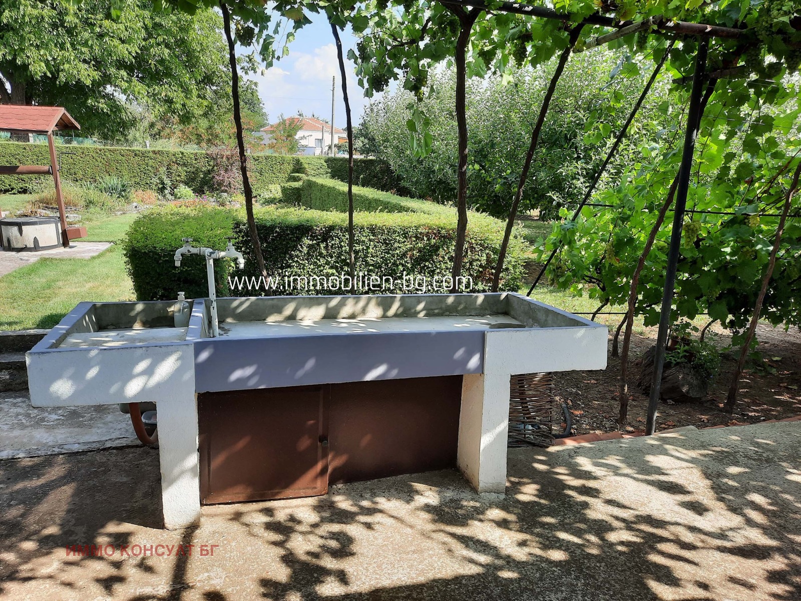 Продава КЪЩА, с. Ведрина, област Добрич