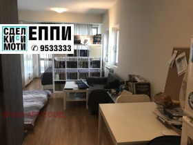 Продава 1-стаен град София Света Троица - [1] 