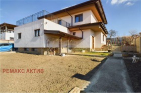 House m-t Borovets - sever, Varna 1