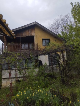 Villa Studentski grad, Vratsa