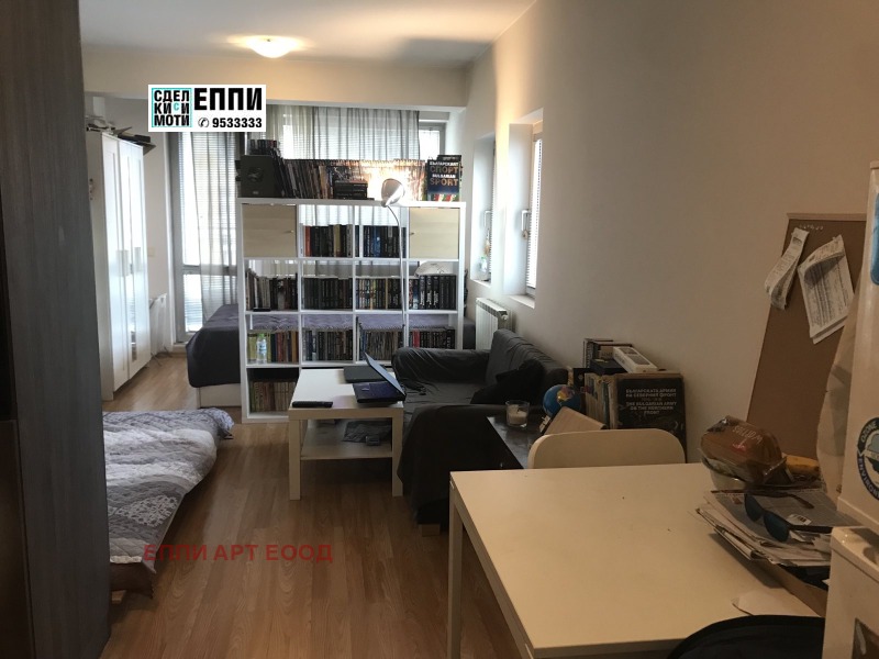 Продава  1-стаен, град София, Света Троица • 84 000 EUR • ID 10277049 — holmes.bg - [1] 