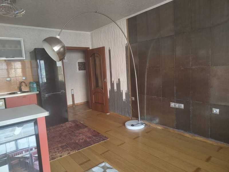 Продается  2 спальни Бургас , Лазур , 94 кв.м | 81292635 - изображение [2]