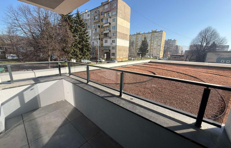 Продава 3-СТАЕН, гр. Перник, Изток, снимка 5 - Апартаменти - 52824140