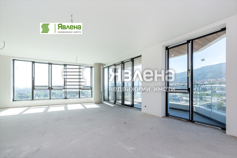 Продаја  3 спаваће собе Софија , Крастова вада , 228 м2 | 66681083