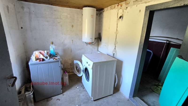 Продава КЪЩА, с. Костанденец, област Разград, снимка 12 - Къщи - 53095819