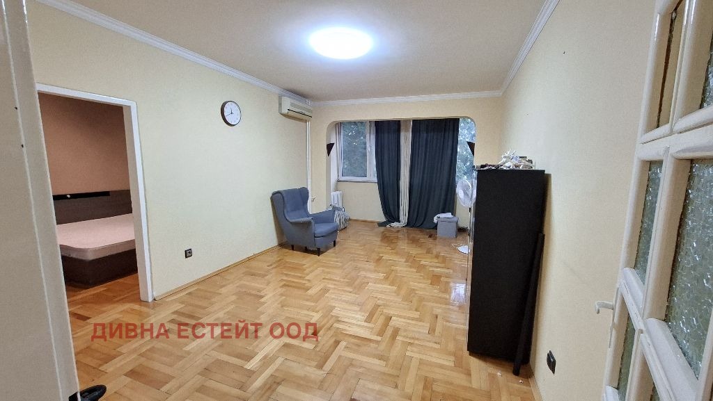 Продава 3-СТАЕН, гр. София, Света Троица, снимка 2 - Апартаменти - 55504870