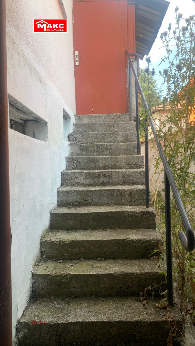 Продава КЪЩА в град Перник, Радина чешма - 72 кв.м / 60 000 € » 117 349.80 лв., МАКС