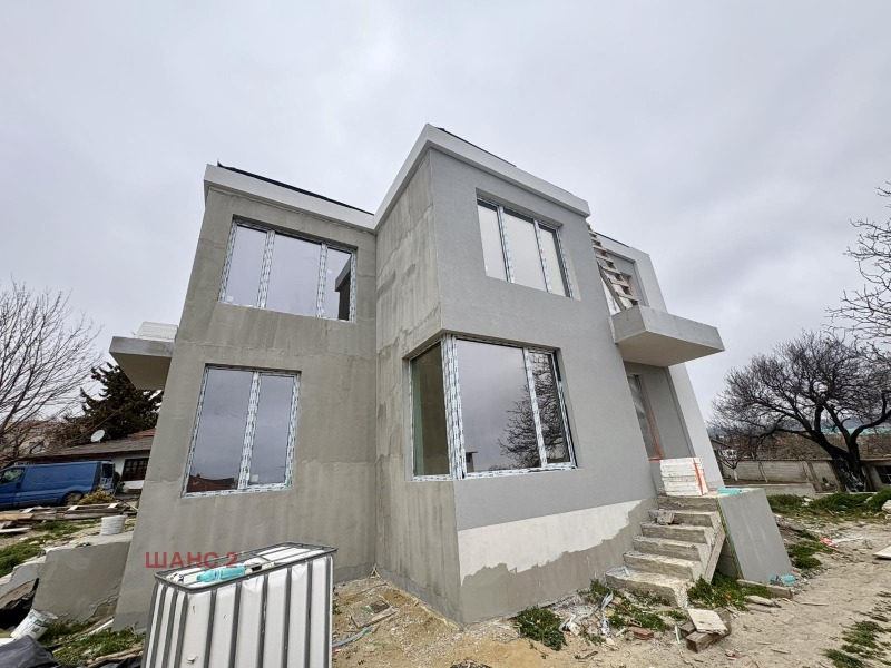 Продава КЪЩА в град Варна, м-т Горна Трака - 207 кв.м / 420 000 € » 821 448.60 лв., ШАНС 2