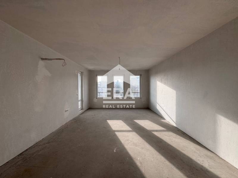 Продава 3-СТАЕН, гр. Варна, к.к. Св.Св. Константин и Елена