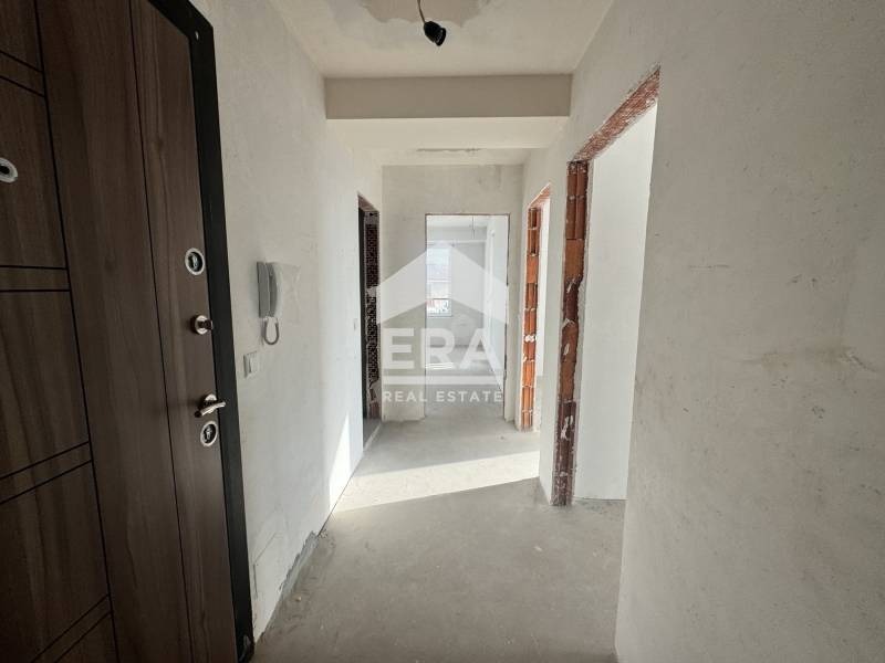 Продава 3-СТАЕН, гр. Варна, к.к. Св.Св. Константин и Елена, снимка 10 - Апартаменти - 52660244