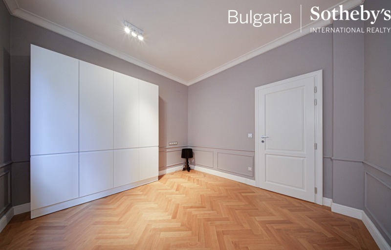 Te koop  3 slaapkamers Sofia , Tsentar , 140 m² | 67719404 - afbeelding [13]