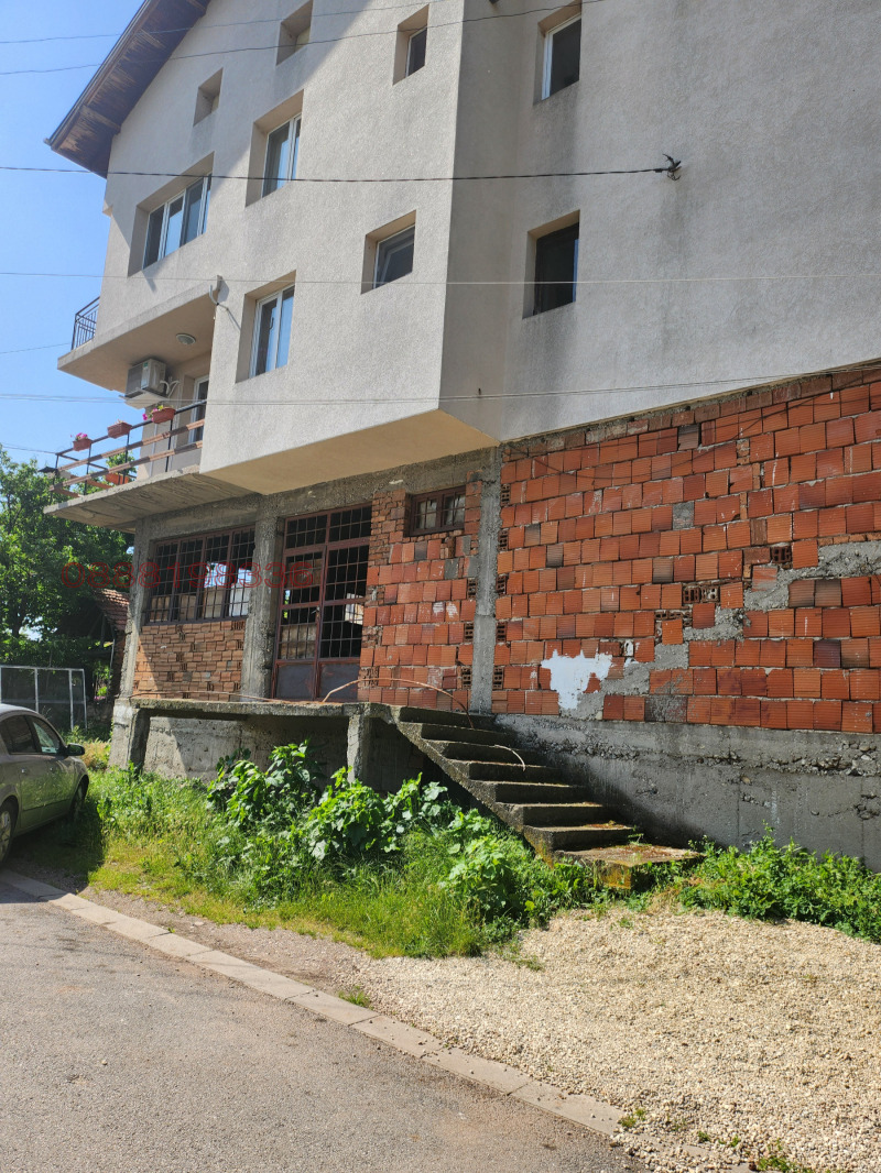 Продава ЕТАЖ ОТ КЪЩА, гр. Бобошево, област Кюстендил, снимка 8 - Етаж от къща - 52829325