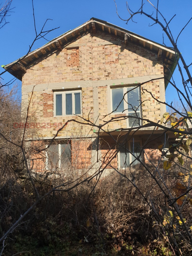 Продава  Къща, област София, гр. Ихтиман • 60 000 EUR • ID 41221164 — holmes.bg - [1] 