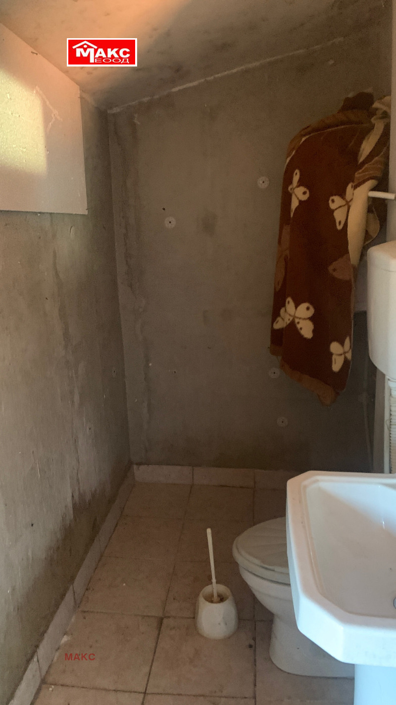 Продава КЪЩА, гр. Перник, Радина чешма, снимка 8 - Къщи - 51562343