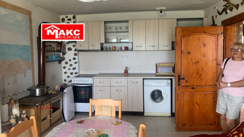 Продава КЪЩА, гр. Перник, Радина чешма, снимка 16 - Къщи - 51562343