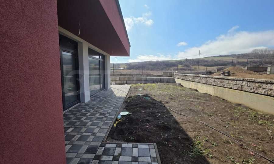 Продава КЪЩА, гр. Перник, Байкушева махала, снимка 2 - Къщи - 53525031
