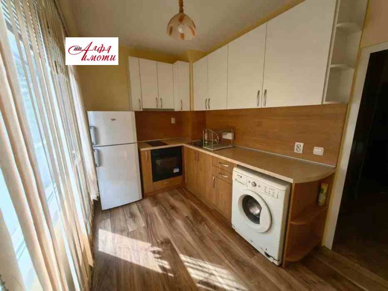 Продава 2-СТАЕН, гр. Шумен, Болницата, снимка 3 - Апартаменти - 52838341