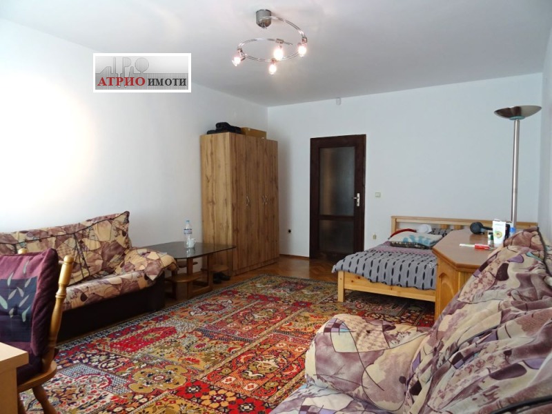 Продава  3-стаен, град София, Гоце Делчев •  230 000 EUR • ID 90137655 — holmes.bg - [1] 