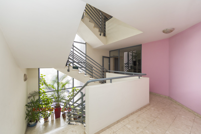 Zu verkaufen  3 Schlafzimmer Sofia , Studentski grad , 166 qm | 82920365 - Bild [15]